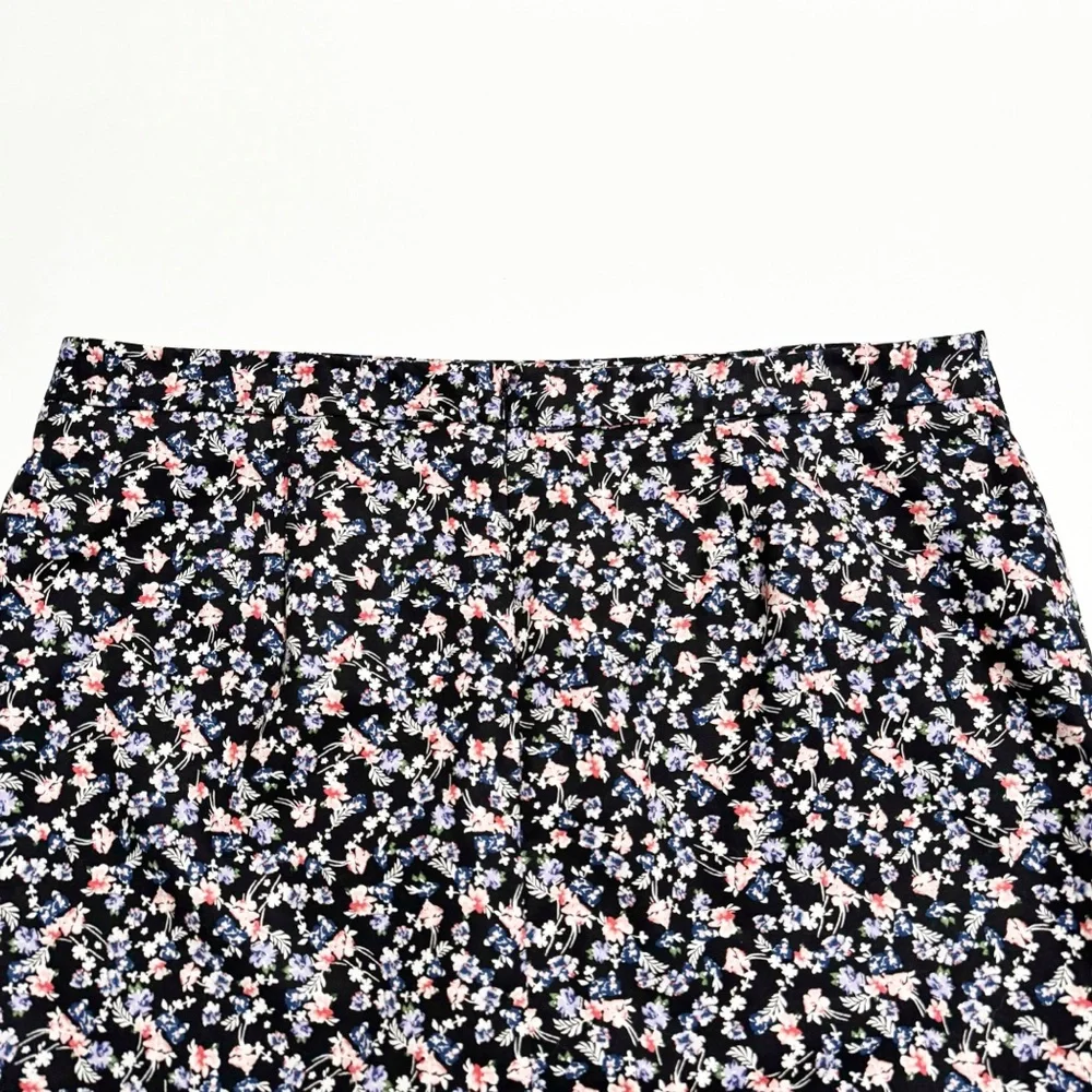 Liz Claiborne Career Floral Pencil Skirt - Picture 4 of 8